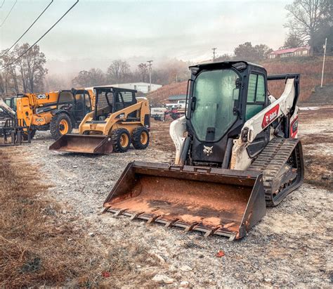 skid steer rental marion il|Suits Equipment Rentals.